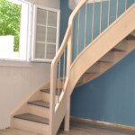 Escalier quart tournant en hévéa massif et inox – une réalisation sur mesure signée Moreno Création. Escalier à quart tournant sur mesure en hévéa avec balustres inox – Moreno Création à Chèvreville, près de Crépy-en-Valois et Senlis